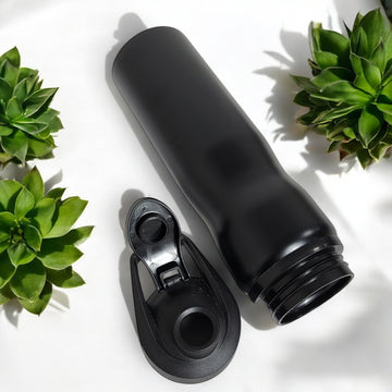 Stainless Steel Sipper Bottle – 750ml (Black)